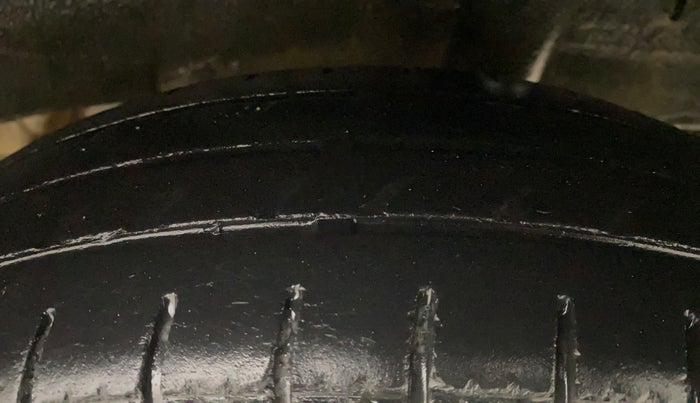 2018 Renault Kwid CLIMBER 1.0 AMT, Petrol, Automatic, 57,071 km, Left Rear Tyre Tread