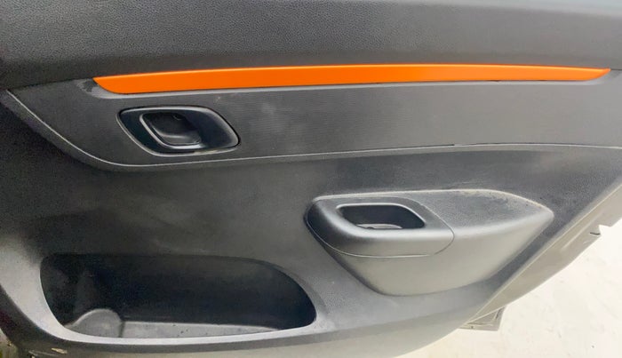 2018 Renault Kwid CLIMBER 1.0 AMT, Petrol, Automatic, 57,071 km, Driver Side Door Panels Control