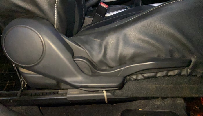 2017 Maruti Baleno ALPHA PETROL 1.2, Petrol, Manual, 87,800 km, Driver Side Adjustment Panel