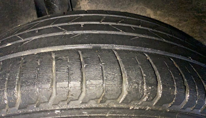 2017 Maruti Baleno ALPHA PETROL 1.2, Petrol, Manual, 87,800 km, Right Rear Tyre Tread