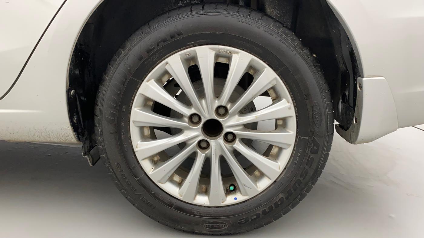 2015 Maruti Ciaz ZXI AT, Petrol, Automatic, 80,214 km, Left Rear Wheel
