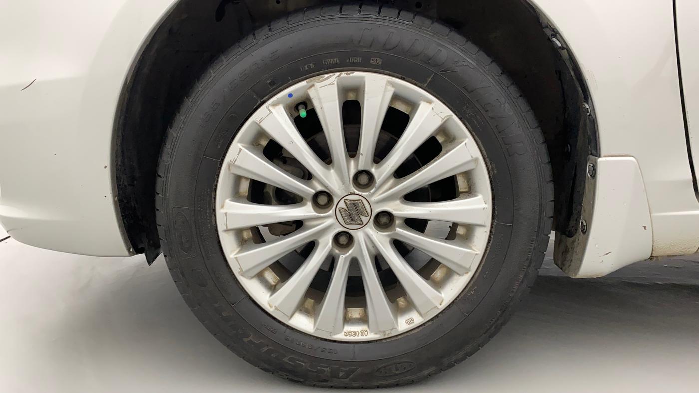 2015 Maruti Ciaz ZXI AT, Petrol, Automatic, 80,214 km, Left Front Wheel