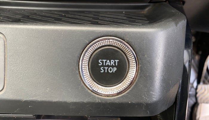 2021 Renault Kiger RXZ MT, Petrol, Manual, 42,552 km, Keyless Start/ Stop Button