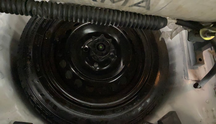 2015 Hyundai Grand i10 MAGNA 1.2 KAPPA VTVT, CNG, Manual, 1,13,214 km, Spare Tyre