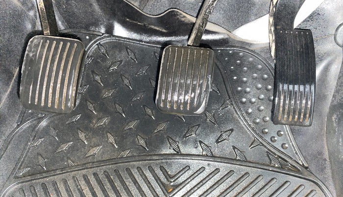 2015 Hyundai Grand i10 MAGNA 1.2 KAPPA VTVT, CNG, Manual, 1,13,214 km, Pedals