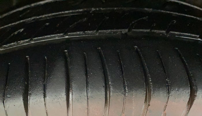 2018 Hyundai Elite i20 ERA 1.2, Petrol, Manual, 84,039 km, Right Front Tyre Tread