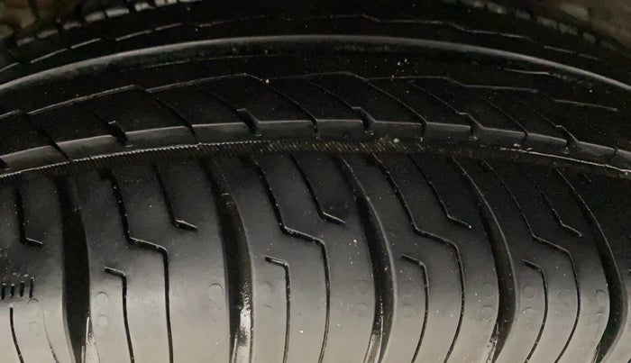 2018 Hyundai Elite i20 ERA 1.2, Petrol, Manual, 84,039 km, Right Rear Tyre Tread