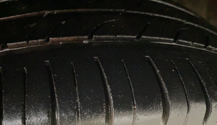 2018 Hyundai Elite i20 ERA 1.2, Petrol, Manual, 84,039 km, Left Front Tyre Tread