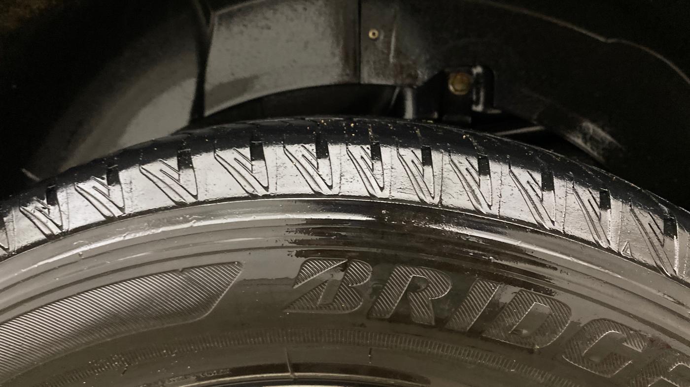 2018 Mahindra XUV500 W11 AT, Diesel, Automatic, 98,663 km, Left Rear Tyre Tread