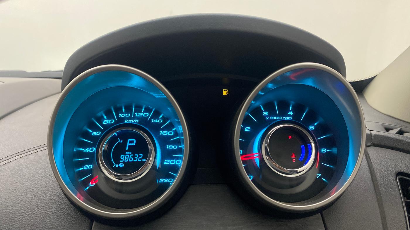 2018 Mahindra XUV500 W11 AT, Diesel, Automatic, 98,663 km, Odometer Image