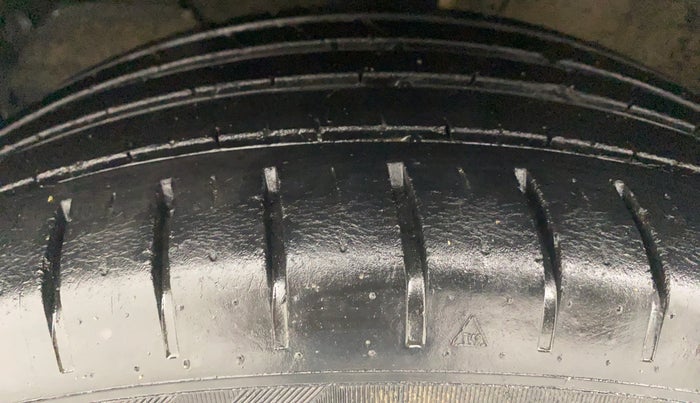 2019 Maruti Baleno ZETA 1.2 K12, Petrol, Manual, 49,608 km, Left Front Tyre Tread
