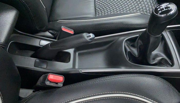 2019 Maruti Baleno ZETA 1.2 K12, Petrol, Manual, 49,608 km, Gear Lever