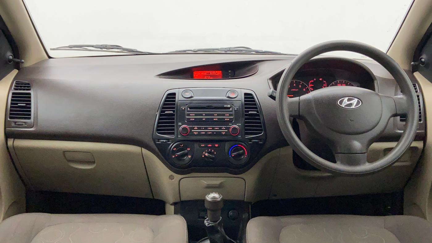 2009 Hyundai i20 MAGNA 1.2 VTVT, Petrol, Manual, 23,604 km, Dashboard