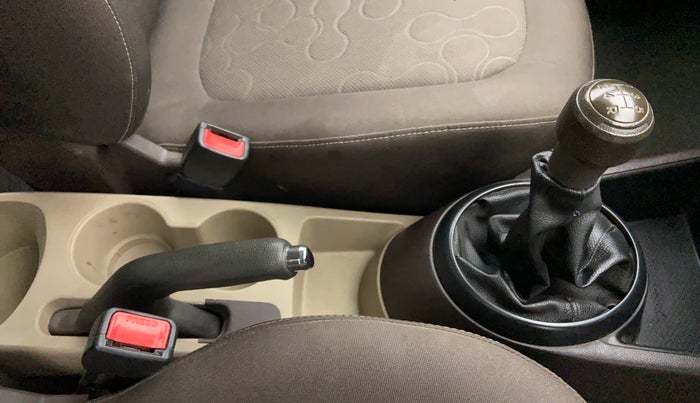 2009 Hyundai i20 MAGNA 1.2 VTVT, Petrol, Manual, 23,604 km, Gear Lever