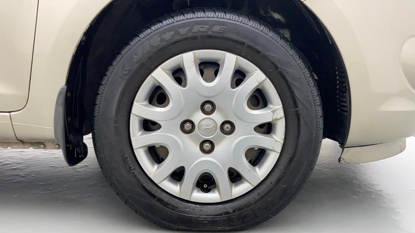2009 Hyundai i20 MAGNA 1.2 VTVT, Petrol, Manual, 23,604 km, Right Front Wheel