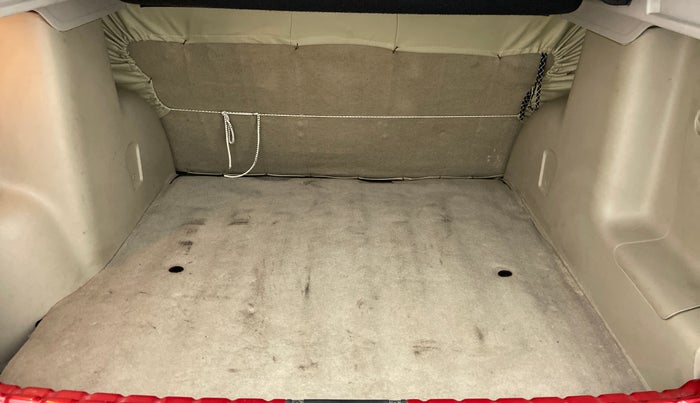 2016 Nissan Terrano XL P, Petrol, Manual, 87,010 km, Boot Inside