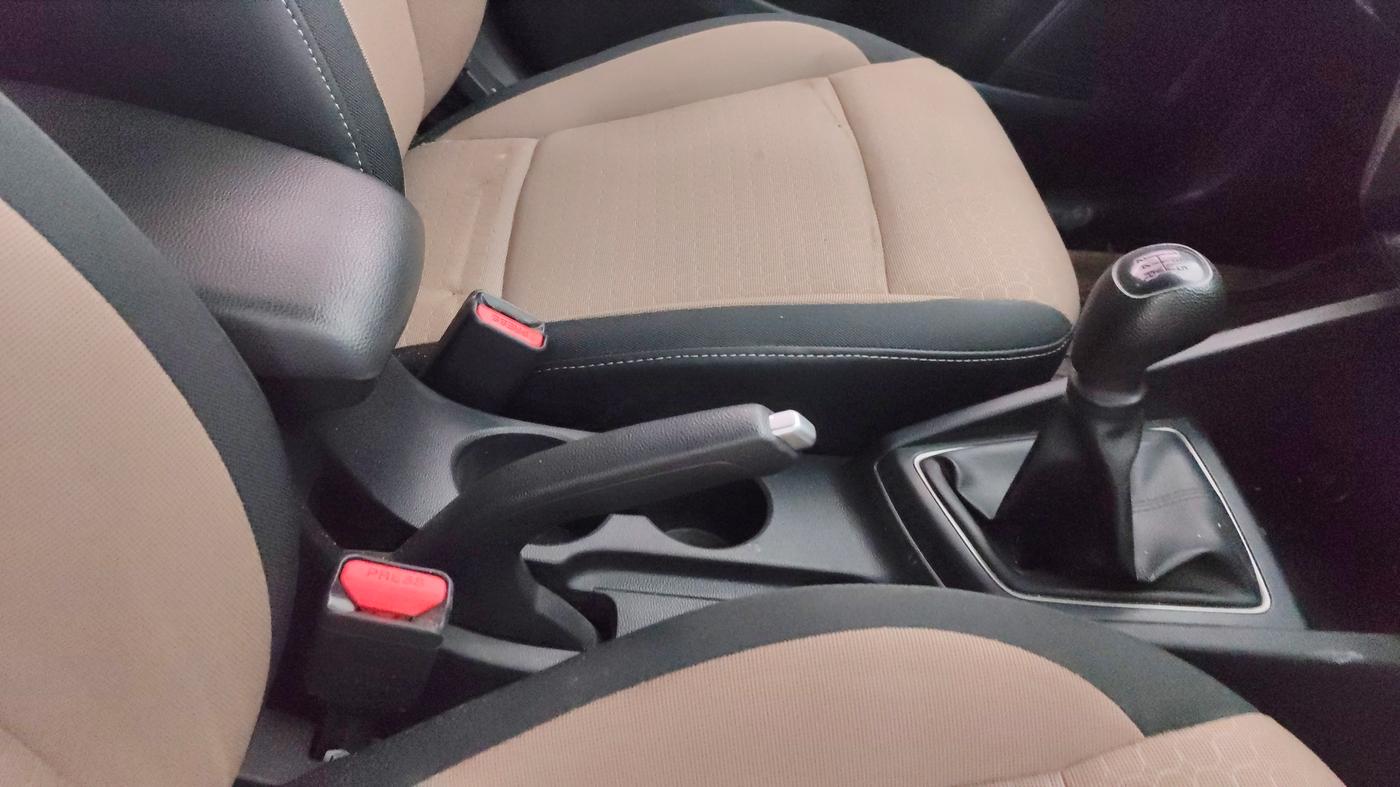 2015 Hyundai Elite i20 MAGNA 1.2, Petrol, Manual, 53,418 km, Gear Lever