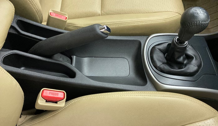 2018 Honda City VX MT PETROL, Petrol, Manual, 64,982 km, Gear Lever