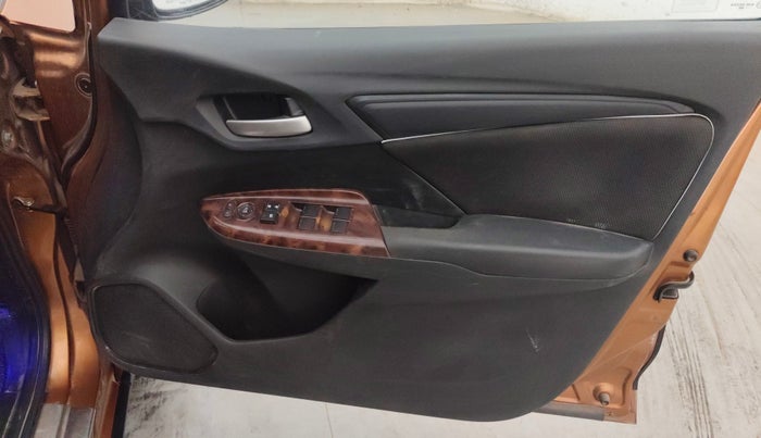 2017 Honda WR-V 1.5L I-DTEC S MT, Diesel, Manual, 88,809 km, Driver Side Door Panels Control