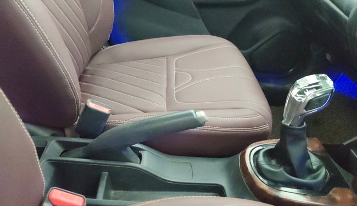 2017 Honda WR-V 1.5L I-DTEC S MT, Diesel, Manual, 88,809 km, Gear Lever