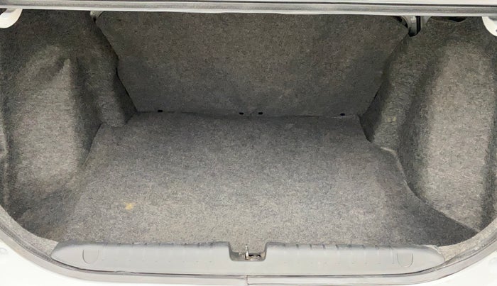 2018 Honda Amaze 1.2L I-VTEC V CVT, Petrol, Automatic, 50,867 km, Boot Inside