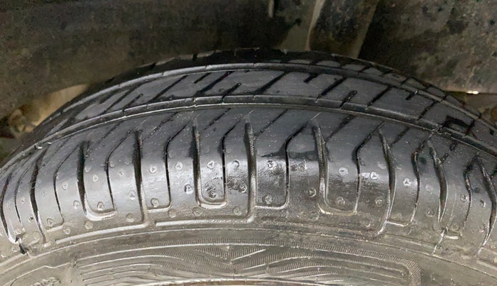 2018 Renault Kwid RXL, Petrol, Manual, 60,101 km, Left Rear Tyre Tread