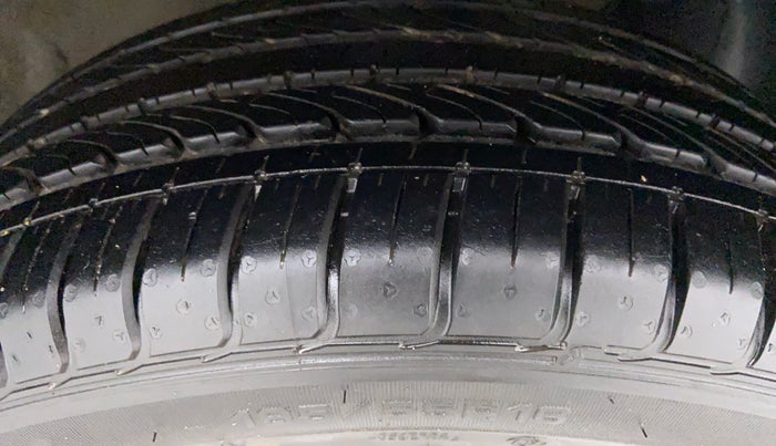2016 Hyundai i20 Active 1.2 S, Petrol, Manual, 18,712 km, Right Front Tyre Tread