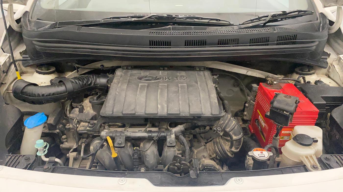 2015 Hyundai Grand i10 MAGNA 1.2 KAPPA VTVT, Petrol, Manual, 1,12,609 km, Engine View