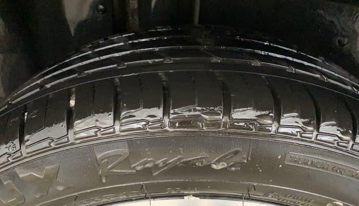 2021 MG HECTOR SHARP 1.5 DCT PETROL, Petrol, Automatic, 76,892 km, Right Rear Tyre Tread
