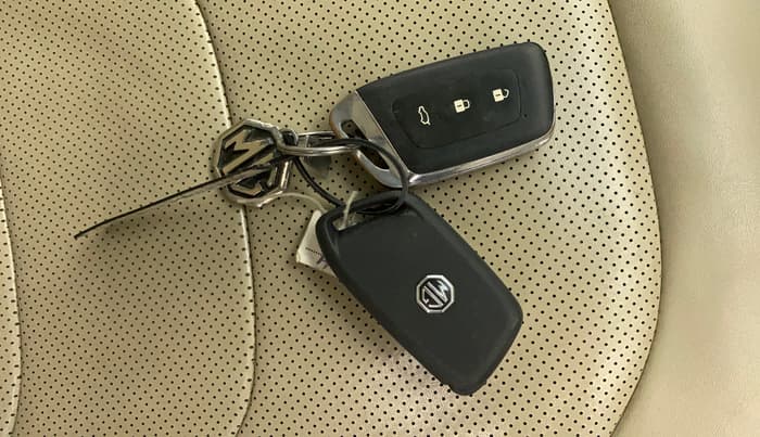 2021 MG HECTOR SHARP 1.5 DCT PETROL, Petrol, Automatic, 76,892 km, Key Close Up