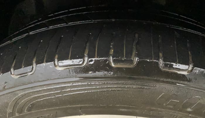 2021 MG HECTOR SHARP 1.5 DCT PETROL, Petrol, Automatic, 76,892 km, Left Front Tyre Tread