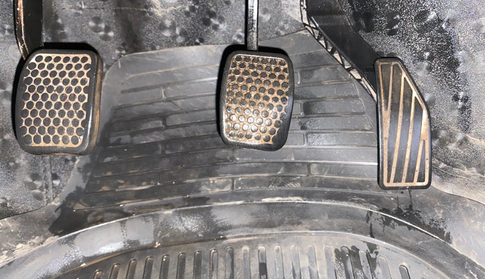 2016 Maruti Alto K10 VXI, Petrol, Manual, 79,743 km, Pedals