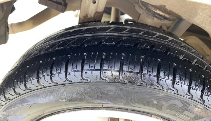 2016 Maruti Alto K10 VXI, Petrol, Manual, 79,743 km, Right Rear Tyre Tread