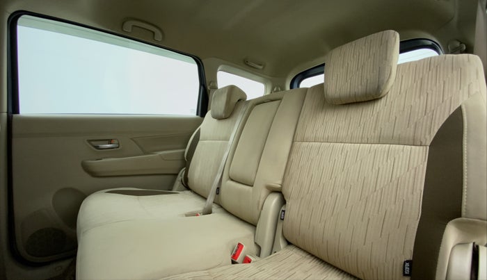 2020 Maruti Ertiga ZXI Plus SHVS, Petrol, Manual, 29,637 km, Right Side Rear Door Cabin