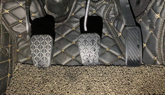 2019 Ford New Figo TITANIUM 1.2 PETROL MT, Petrol, Manual, 59,465 km, Pedals