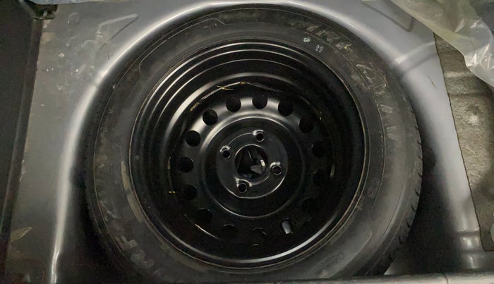 2019 Ford New Figo TITANIUM 1.2 PETROL MT, Petrol, Manual, 59,465 km, Spare Tyre