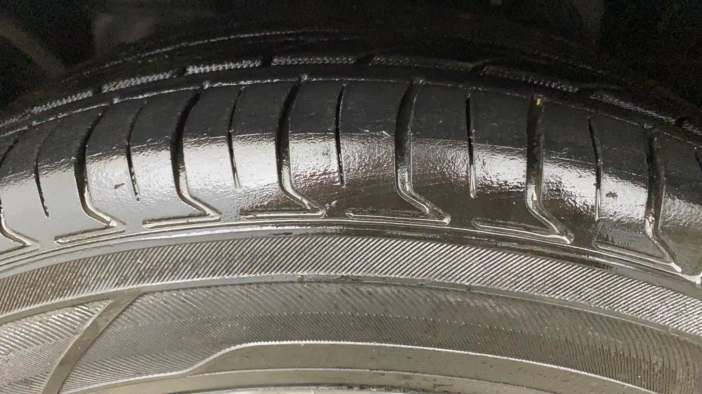 2019 Ford New Figo TITANIUM 1.2 PETROL MT, Petrol, Manual, 59,465 km, Left Front Tyre Tread