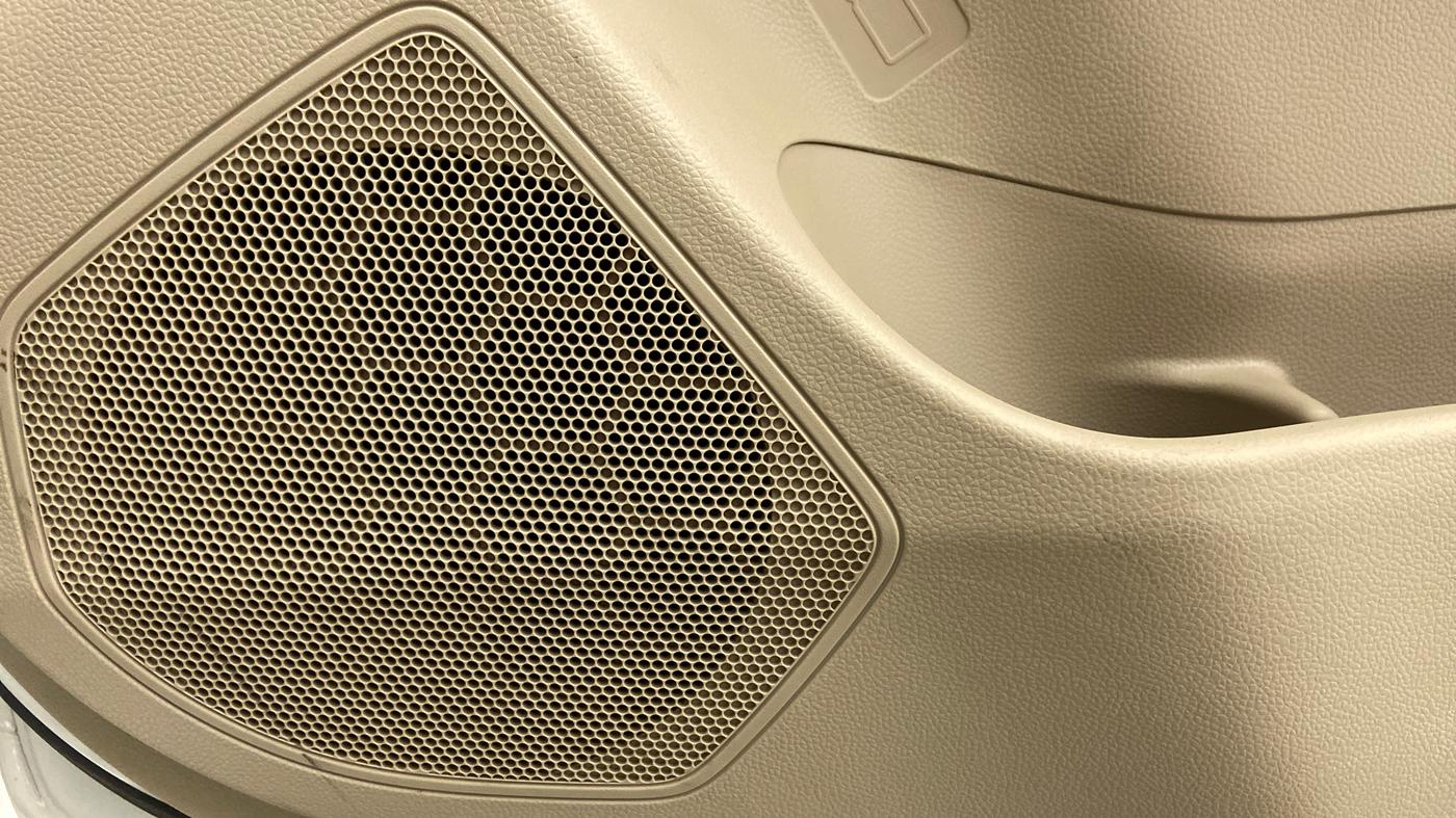 2022 Maruti Dzire VXI AMT, Petrol, Automatic, 60 km, Speaker