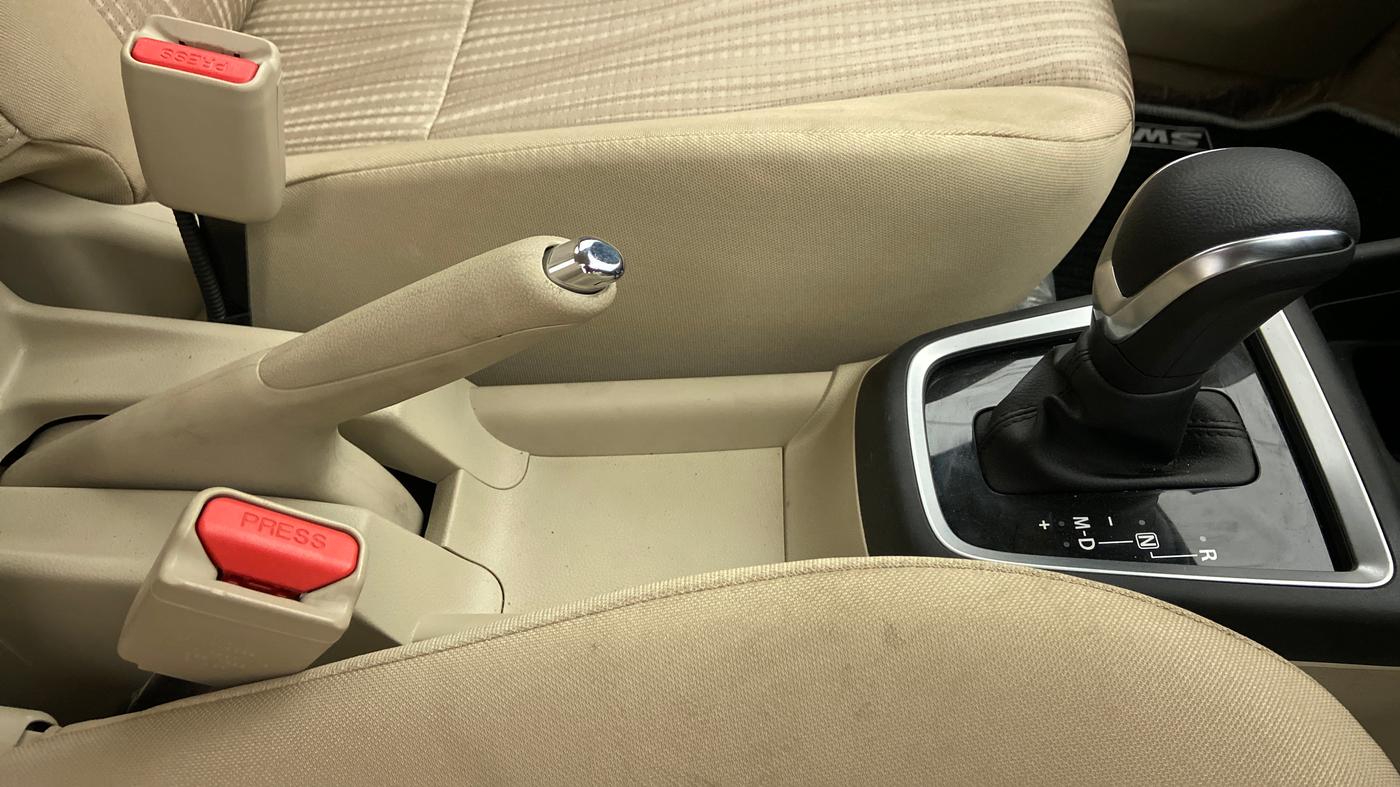 2022 Maruti Dzire VXI AMT, Petrol, Automatic, 60 km, Gear Lever
