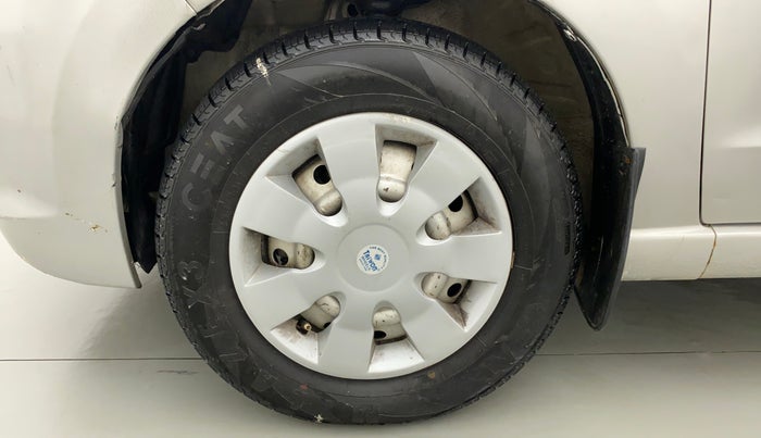 2012 Maruti A Star LXI, CNG, Manual, 80,256 km, Left Front Wheel