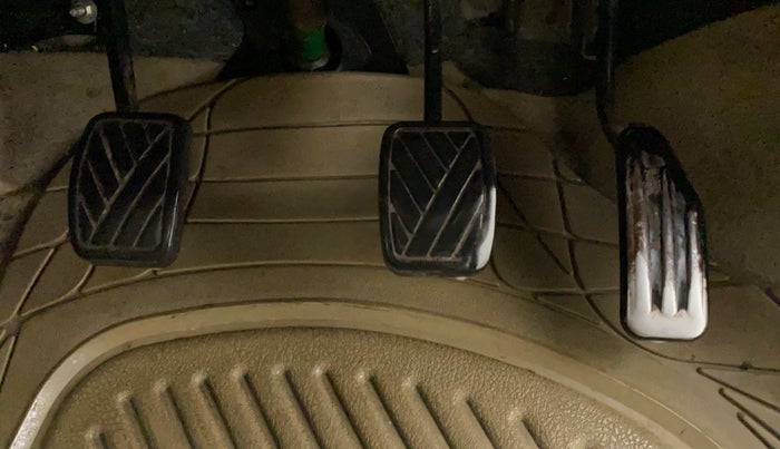 2012 Maruti A Star LXI, CNG, Manual, 80,256 km, Pedals