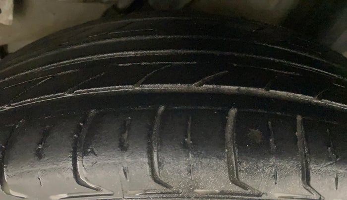 2016 Honda Jazz 1.2L I-VTEC V AT, Petrol, Automatic, 89,309 km, Left Rear Tyre Tread