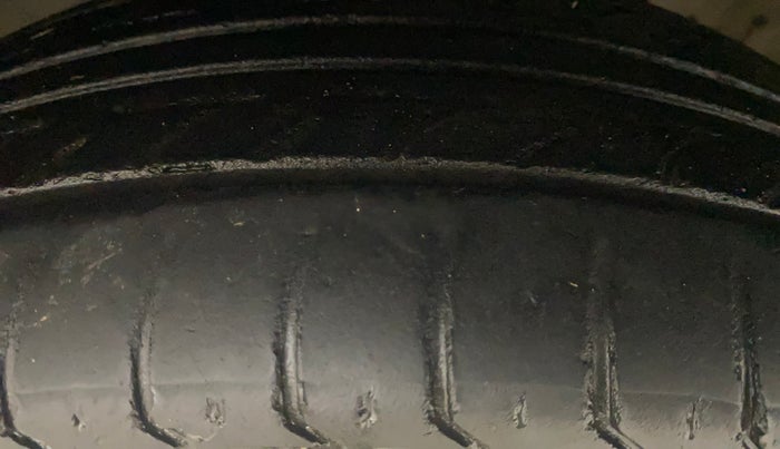 2016 Honda Jazz 1.2L I-VTEC V AT, Petrol, Automatic, 89,309 km, Left Front Tyre Tread