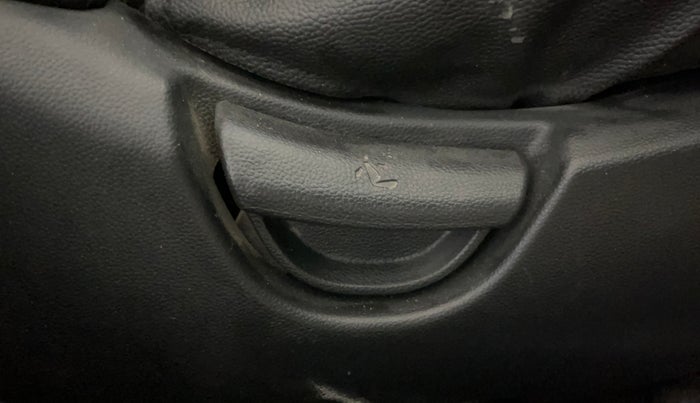 2014 Hyundai Xcent S 1.2, Petrol, Manual, 39,188 km, Driver Side Adjustment Panel