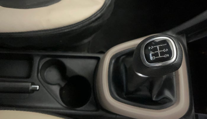 2014 Hyundai Xcent S 1.2, Petrol, Manual, 39,188 km, Gear Lever