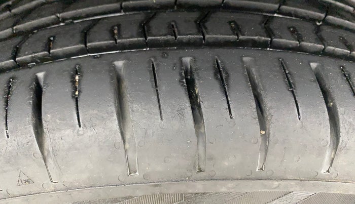 2023 Tata PUNCH CREATIVE AMT 1.2 RTN DUAL TONE, Petrol, Automatic, 24,114 km, Left Rear Tyre Tread