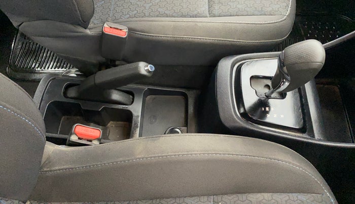 2023 Tata PUNCH CREATIVE AMT 1.2 RTN DUAL TONE, Petrol, Automatic, 24,114 km, Gear Lever