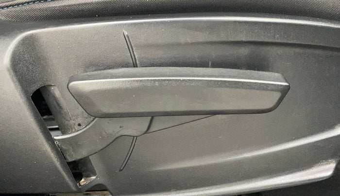 2023 Tata PUNCH CREATIVE AMT 1.2 RTN DUAL TONE, Petrol, Automatic, 24,114 km, Driver Side Adjustment Panel