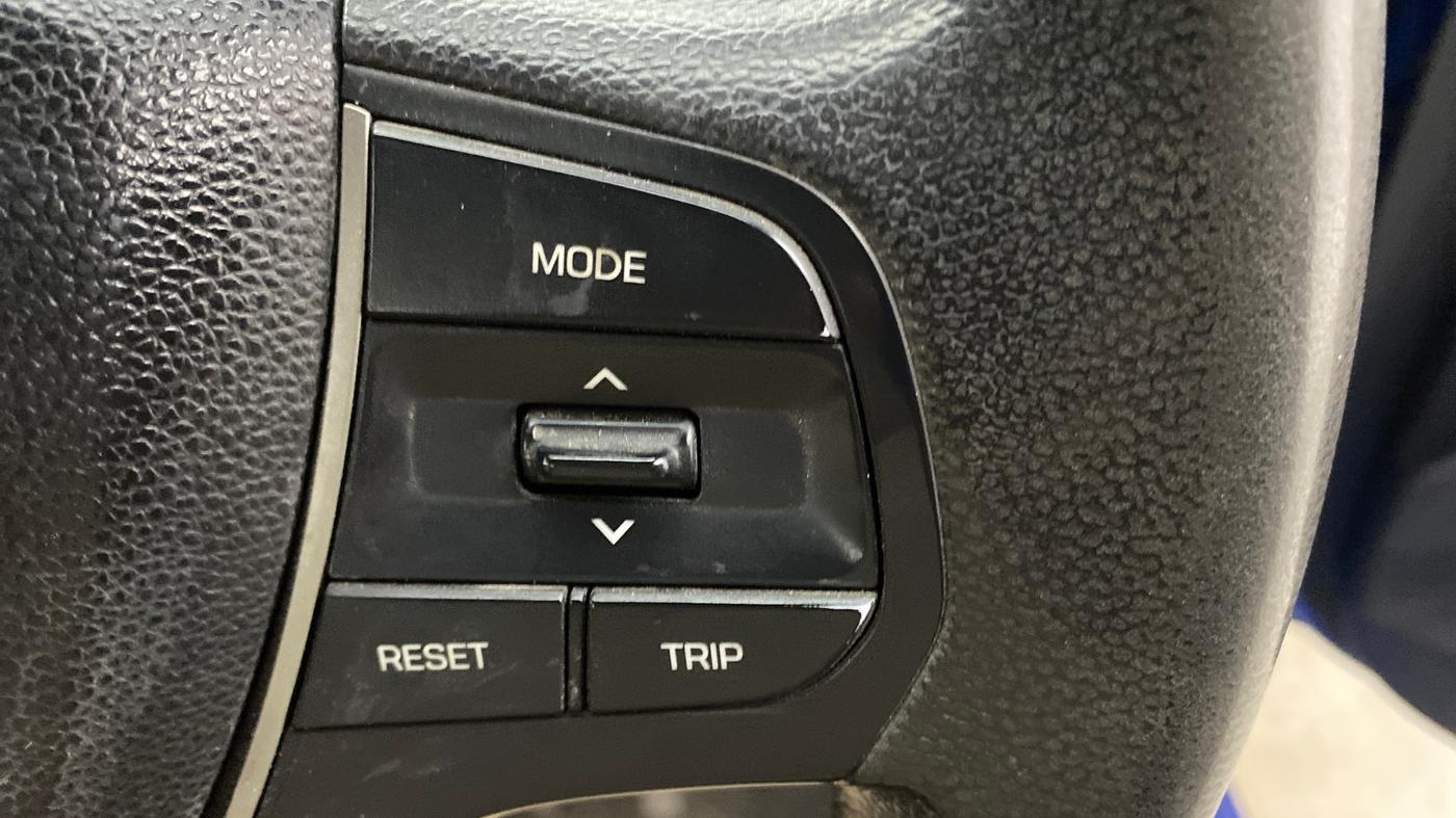 2017 Hyundai Elite i20 SPORTZ 1.2, Petrol, Manual, 80,277 km, Adaptive Cruise Control