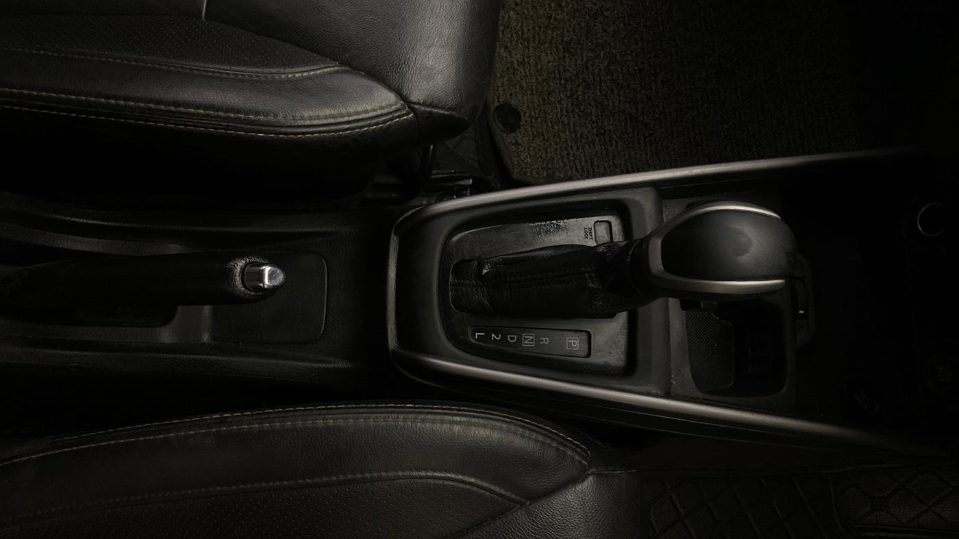 2021 Maruti XL6 ALPHA AT, Petrol, Automatic, 1,16,186 km, Gear Lever